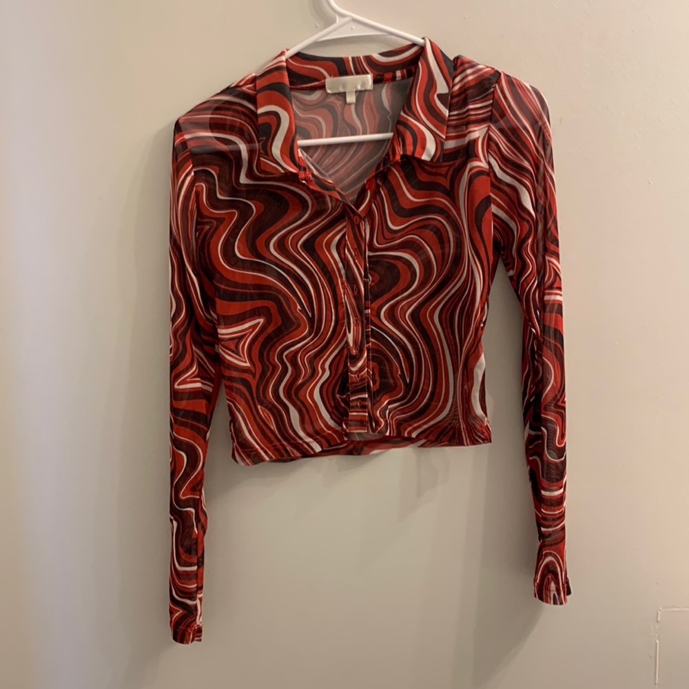 mesh red, white and black long sleeve